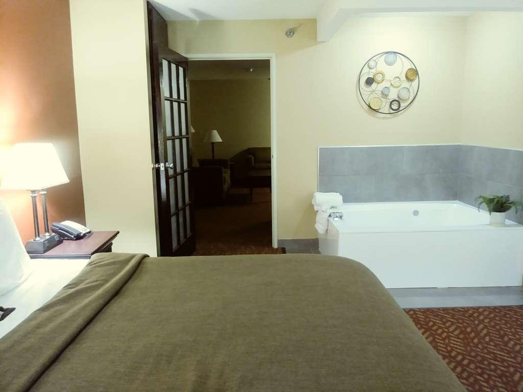 Grandstay Hotel & Suites Cambridge Szoba fotó
