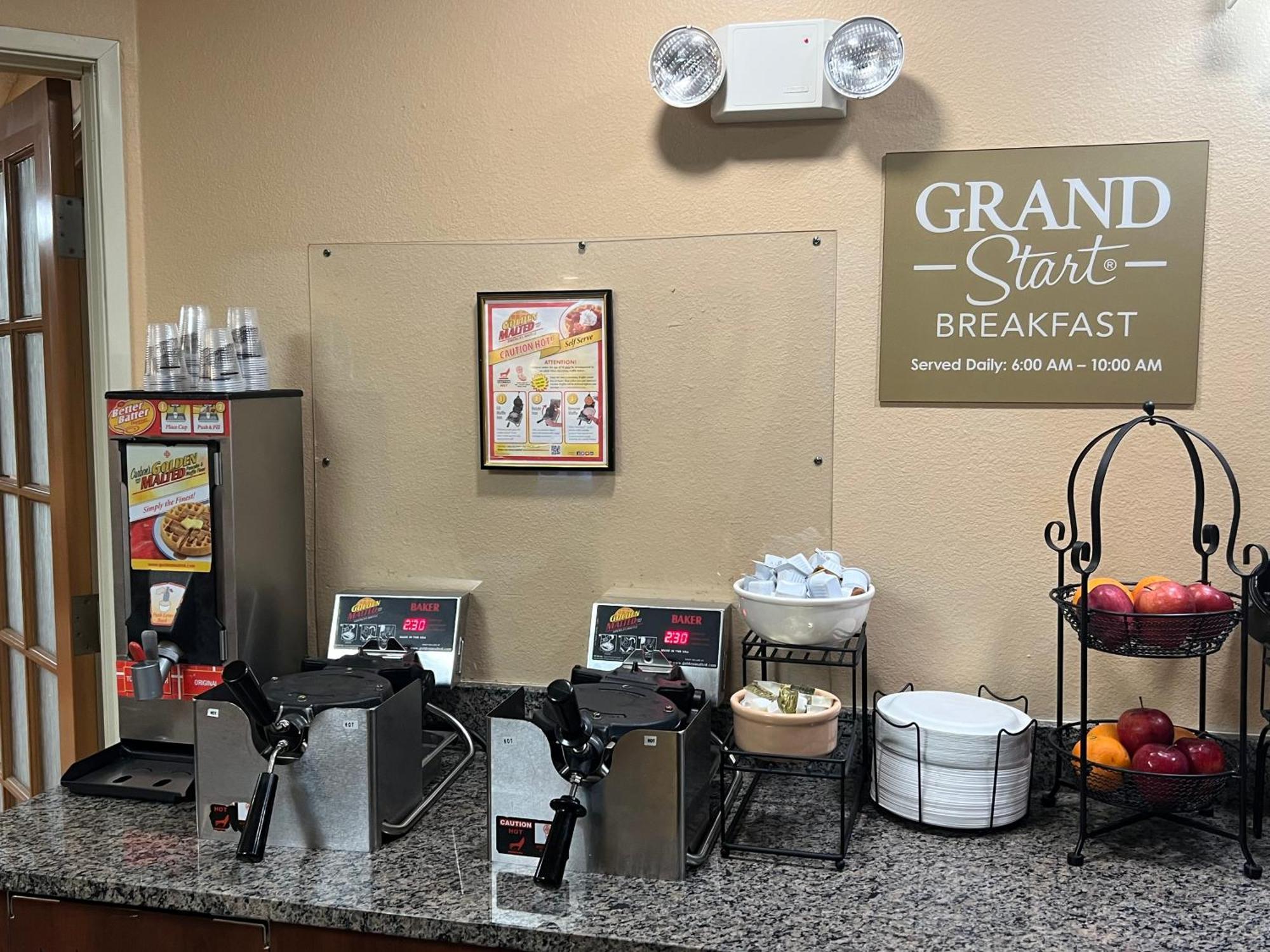 Grandstay Hotel & Suites Cambridge Kültér fotó