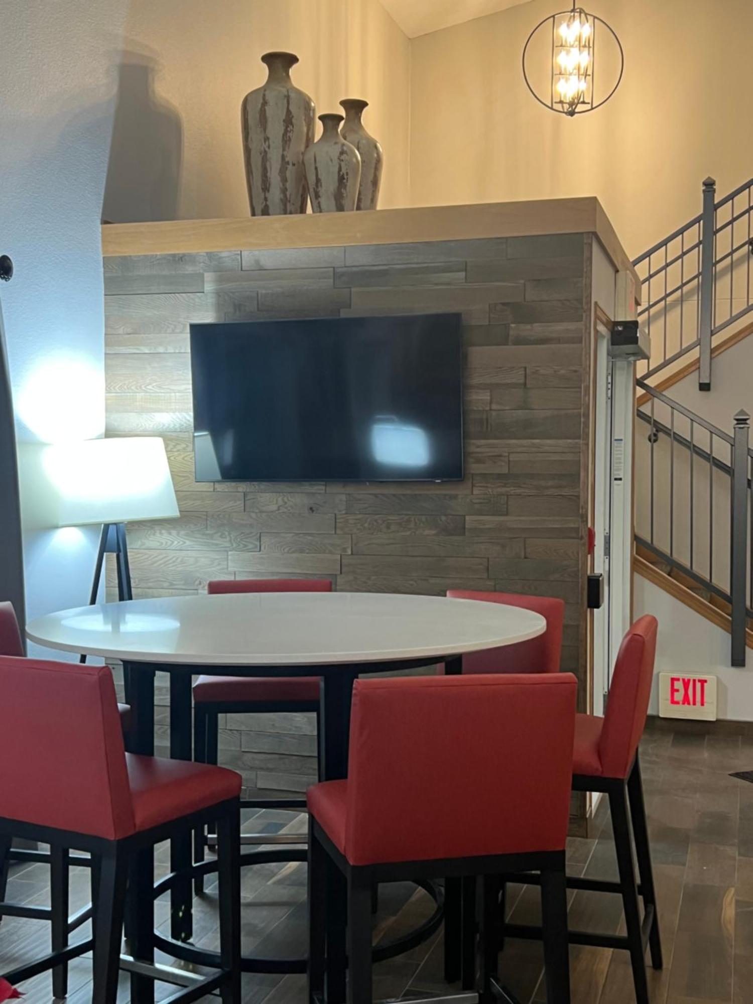 Grandstay Hotel & Suites Cambridge Kültér fotó