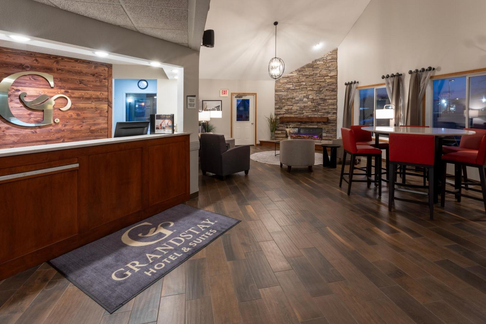 Grandstay Hotel & Suites Cambridge Kültér fotó